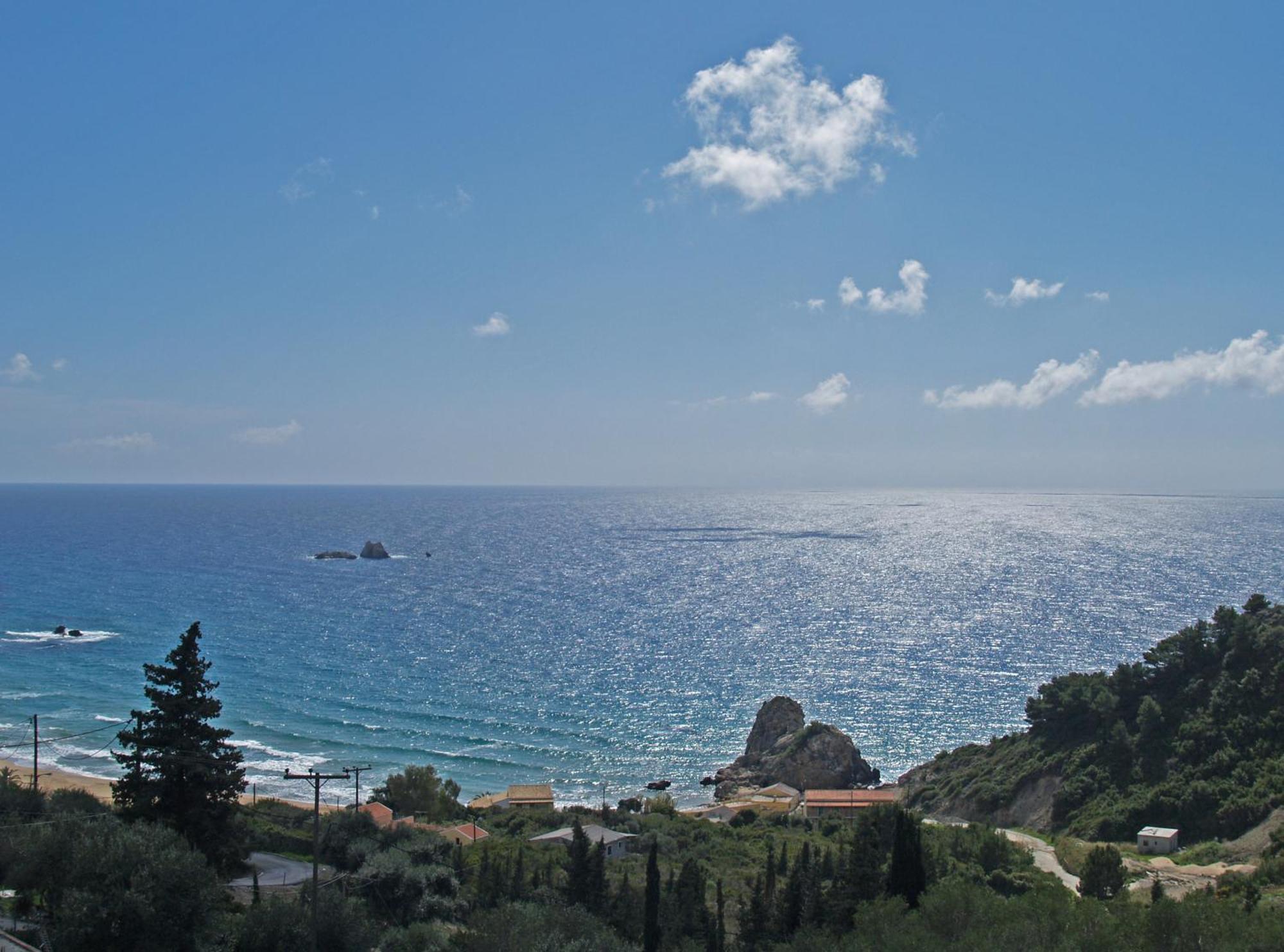 Apartament With Pool And Sea View - *