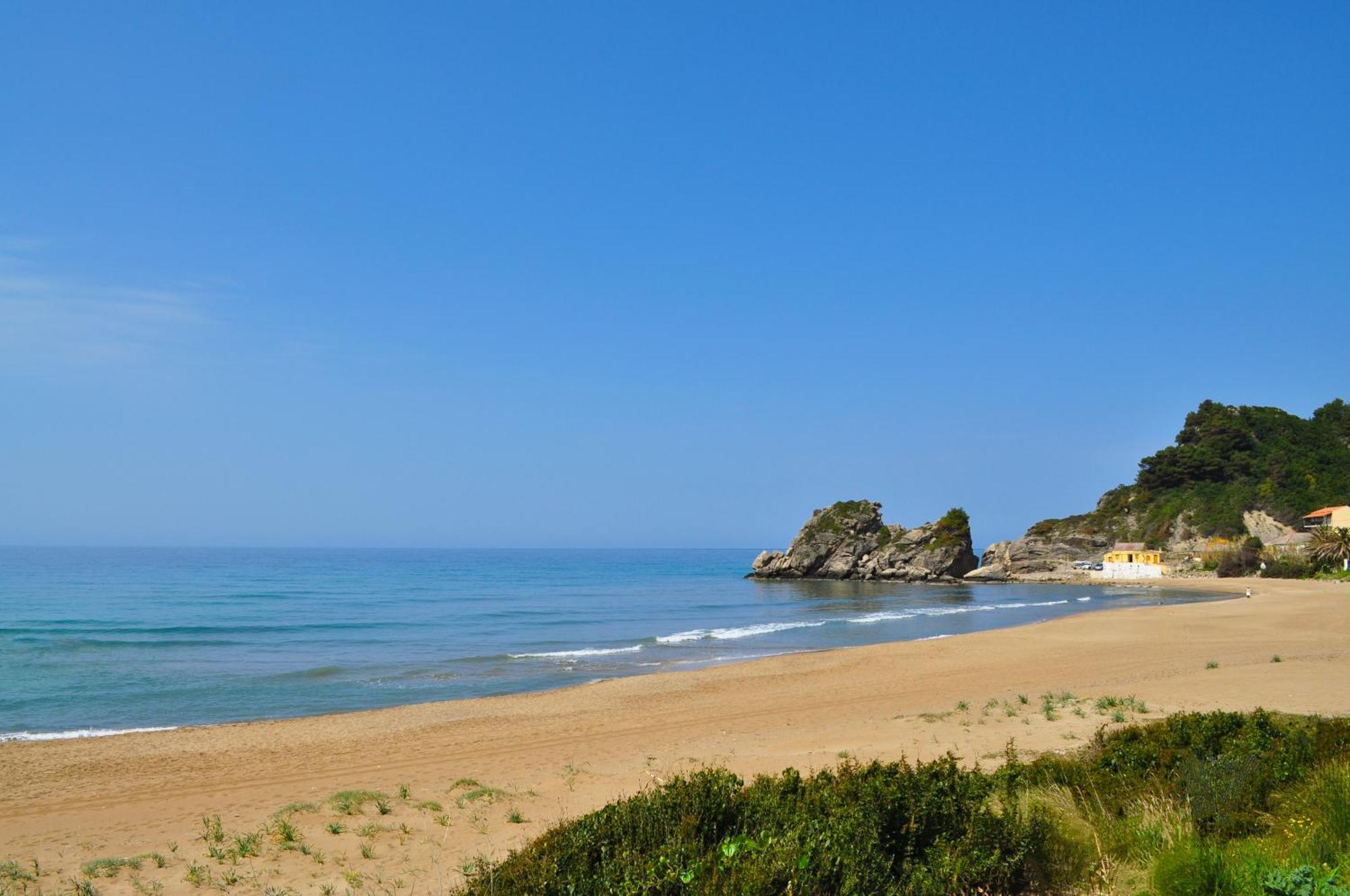 Apartament With Pool And Sea View -